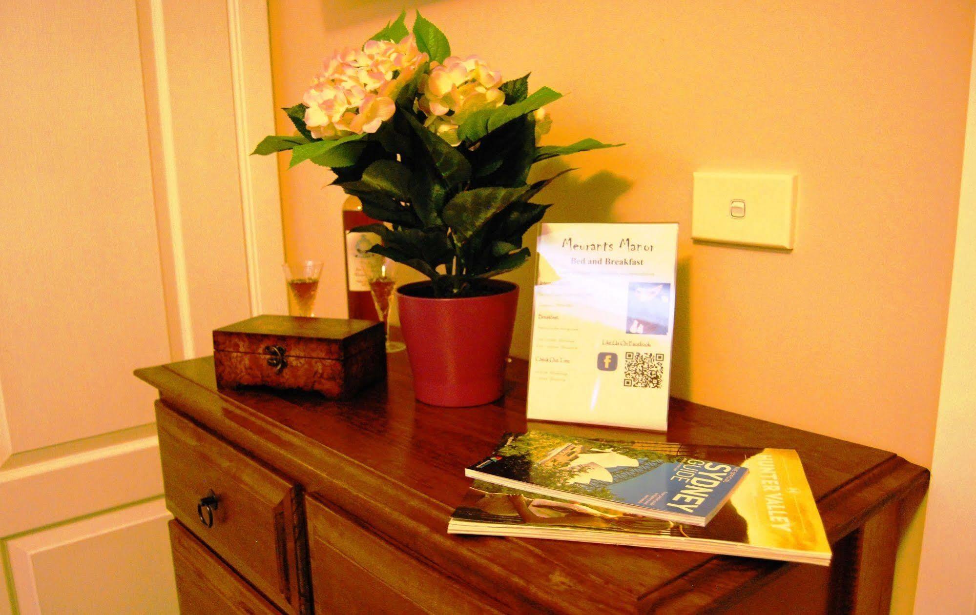 Cutmore Cottages - Meurants Manor Stanhope Gardens 外观 照片