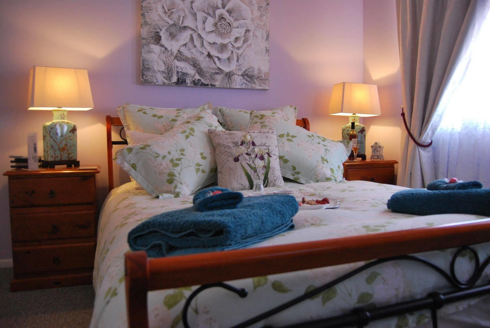Cutmore Cottages - Meurants Manor Stanhope Gardens 外观 照片